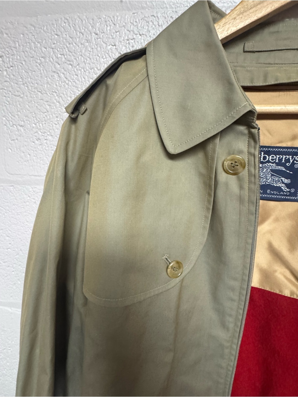 Vintage Burberrys Olive Green Military Field Jacket with removable Red Lining - Picture 4 of 9